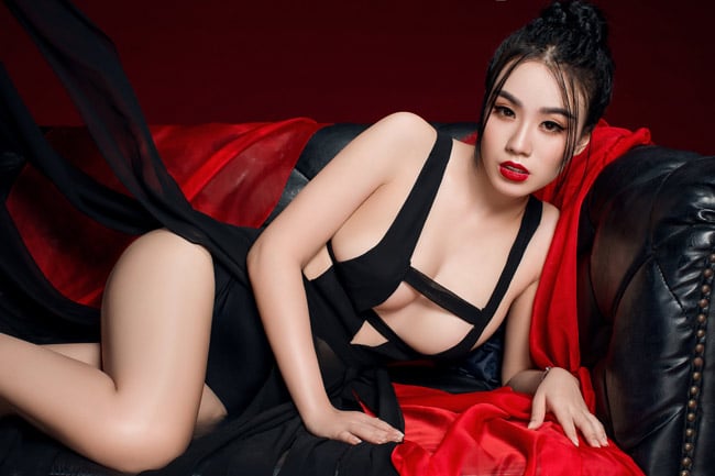Hình ảnh gợi cảm Linh Miu HD